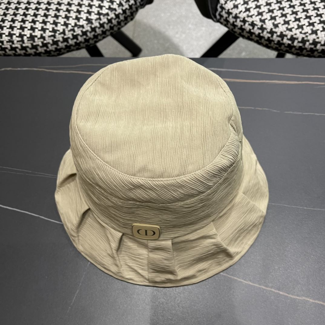 Christian Dior Caps